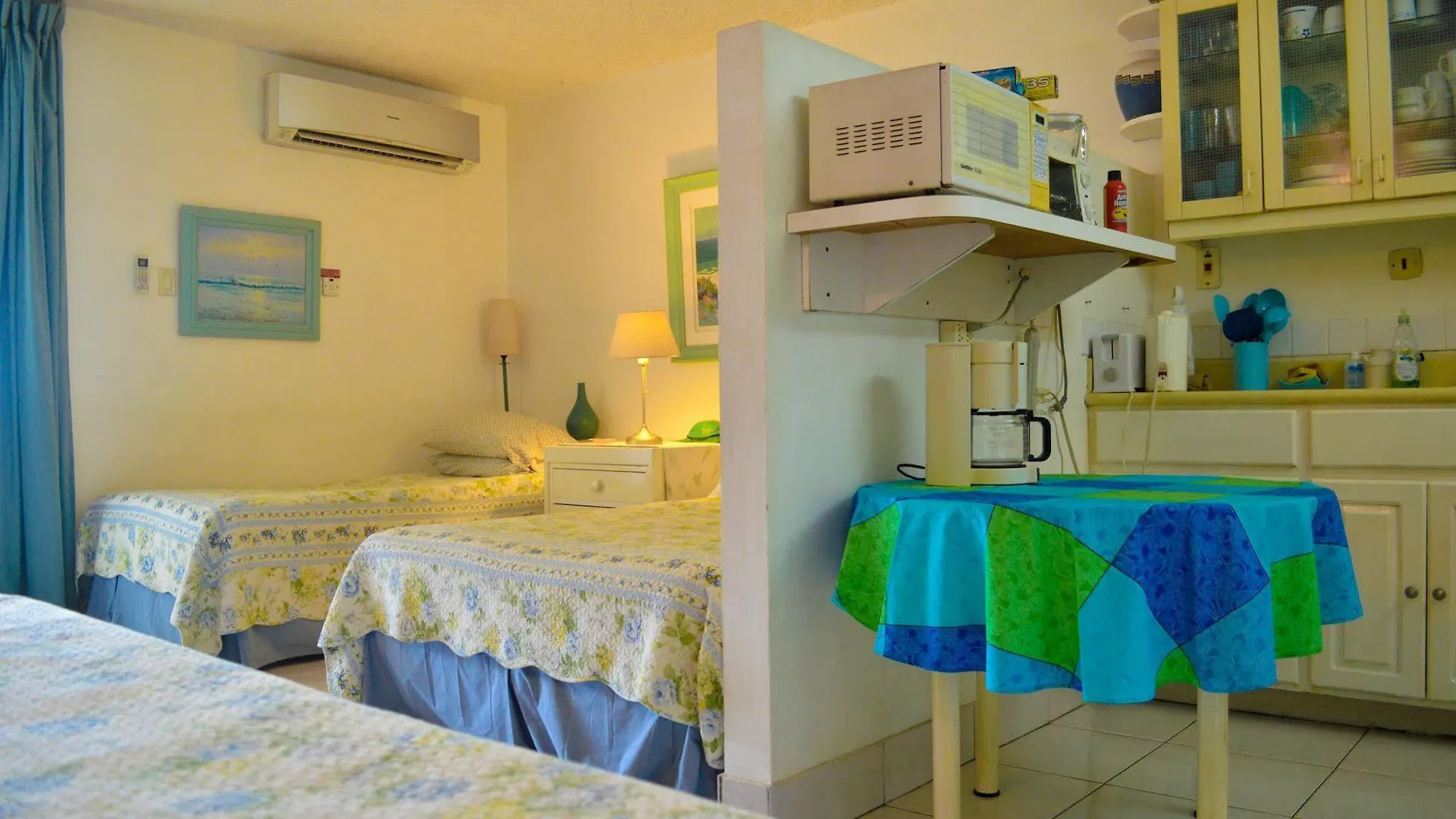 Garden Beach Studios At Montego Bay Club Jamajka