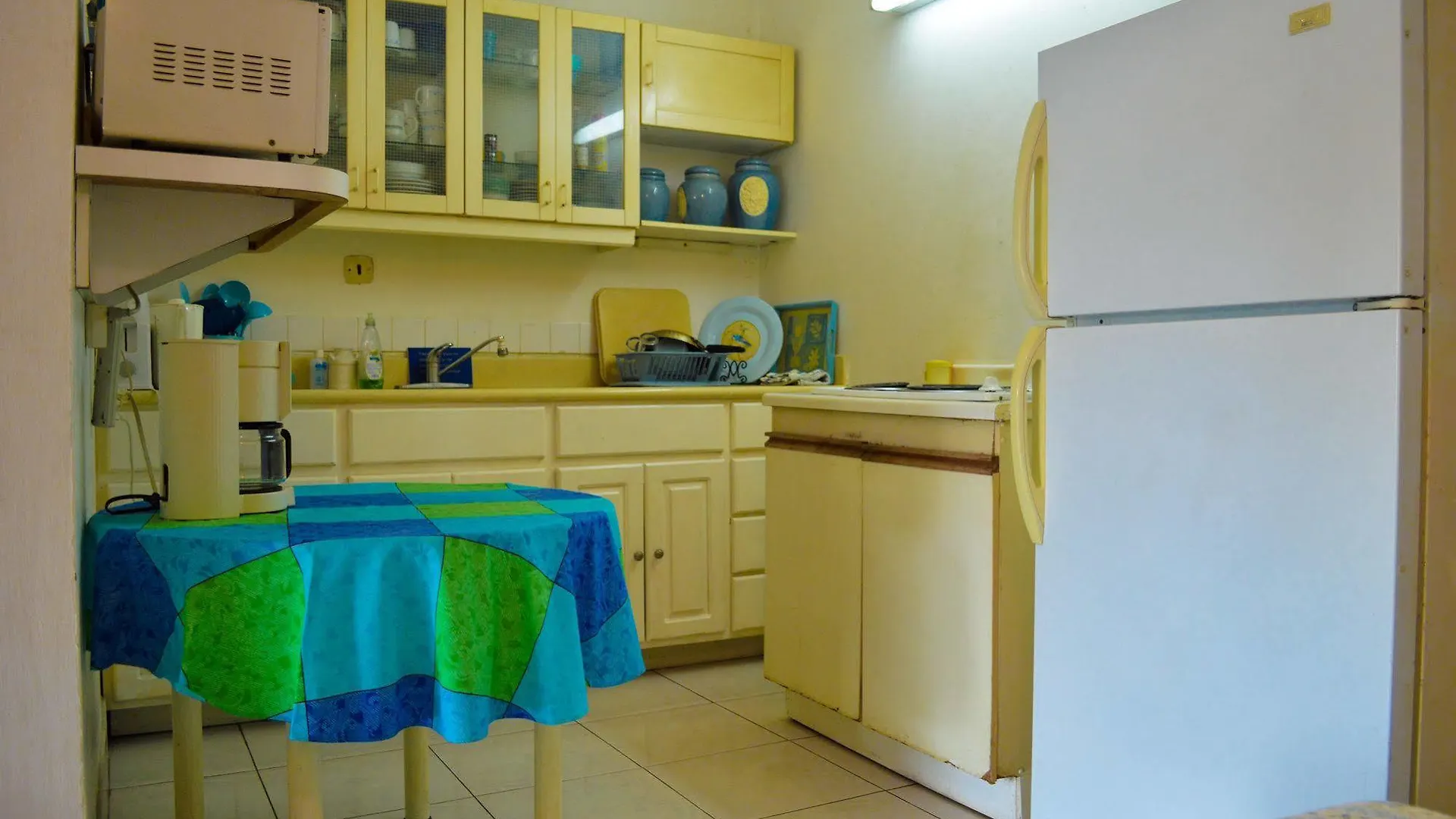 Garden Beach Studios At Montego Bay Club Apartman